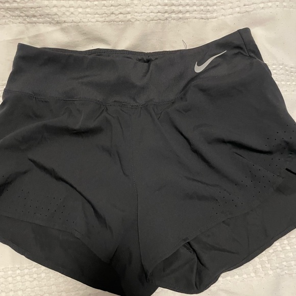 Nike dry fit running shorts - Picture 1 of 5